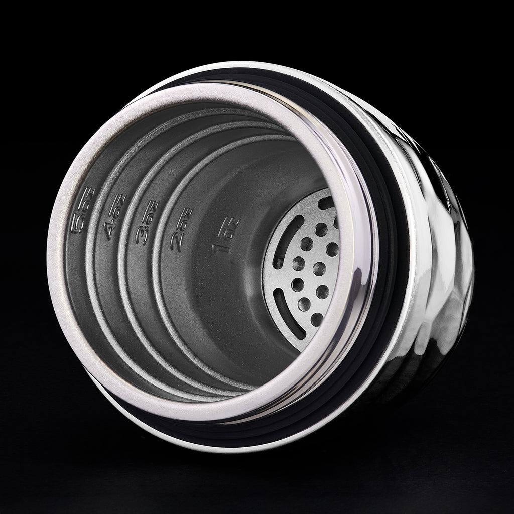 HexClad Cocktail Shaker, 25 oz (Chrome) - Image 4