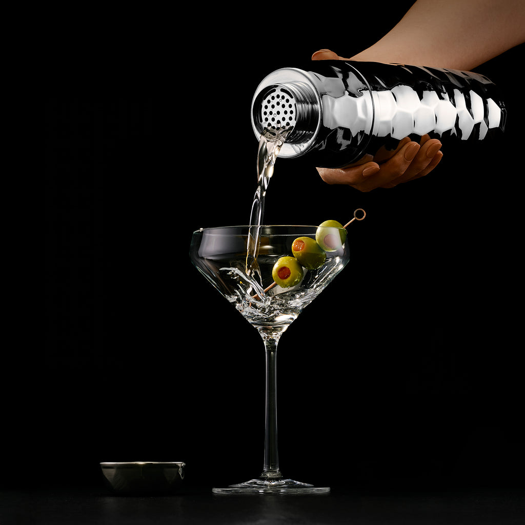 HexClad Cocktail Shaker, 25 oz (Chrome) - Image 3